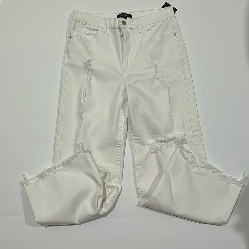 Forever 21 Women’s White Ripped jeans Zipper fly NWT High rise denim